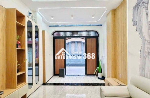  NHÀ 4 TẦNG BTCT HẺM XE HƠI GẦN TRƯỜNG CHINH – EMART 2 (TÂN BÌNH)  Vị trí đắc địa, hẻm xe hơi thông thoáng, sát đường xe tải tránh.